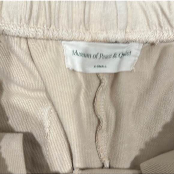 REVOLVE Warped Sweat Shorts Museum of Peace and Quiet
Tan SIZE XS - Picture 3 of 6